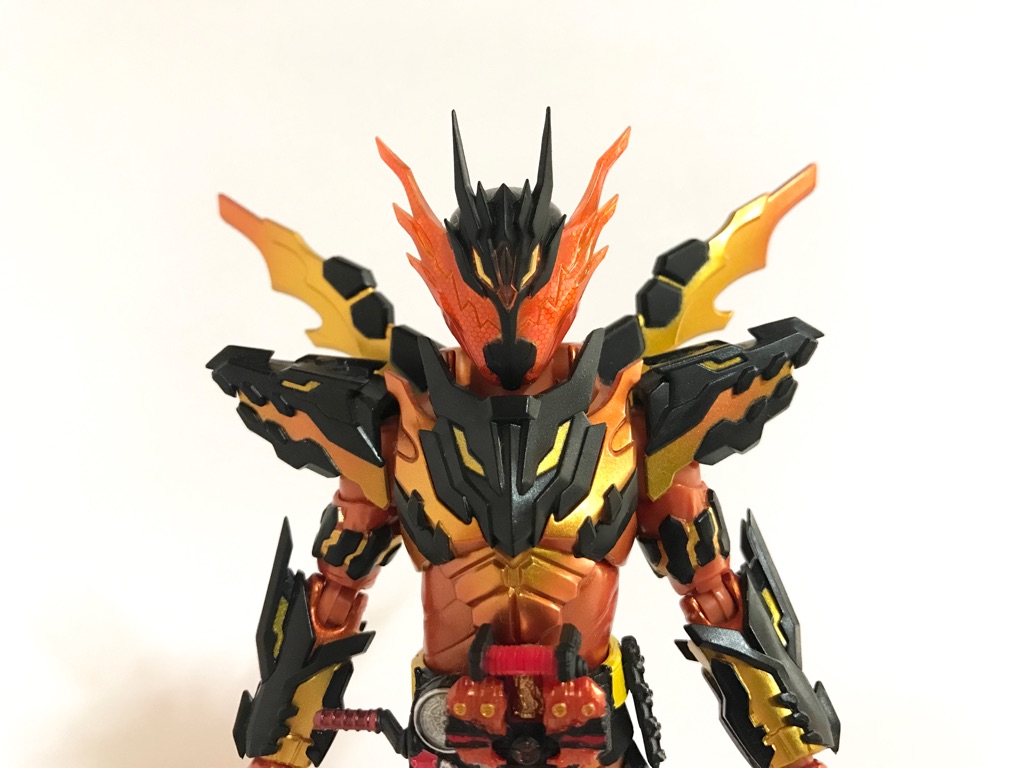 S H Figuarts 仮面ライダークローズマグマ レビュー 仮面ライダービルド すごく万丈なアーツです のんのん特撮日記 S H Figuarts 仮面ライダークローズマグマ レビュー 仮面ライダービルド すごく万丈なアーツです のんのん特撮日記