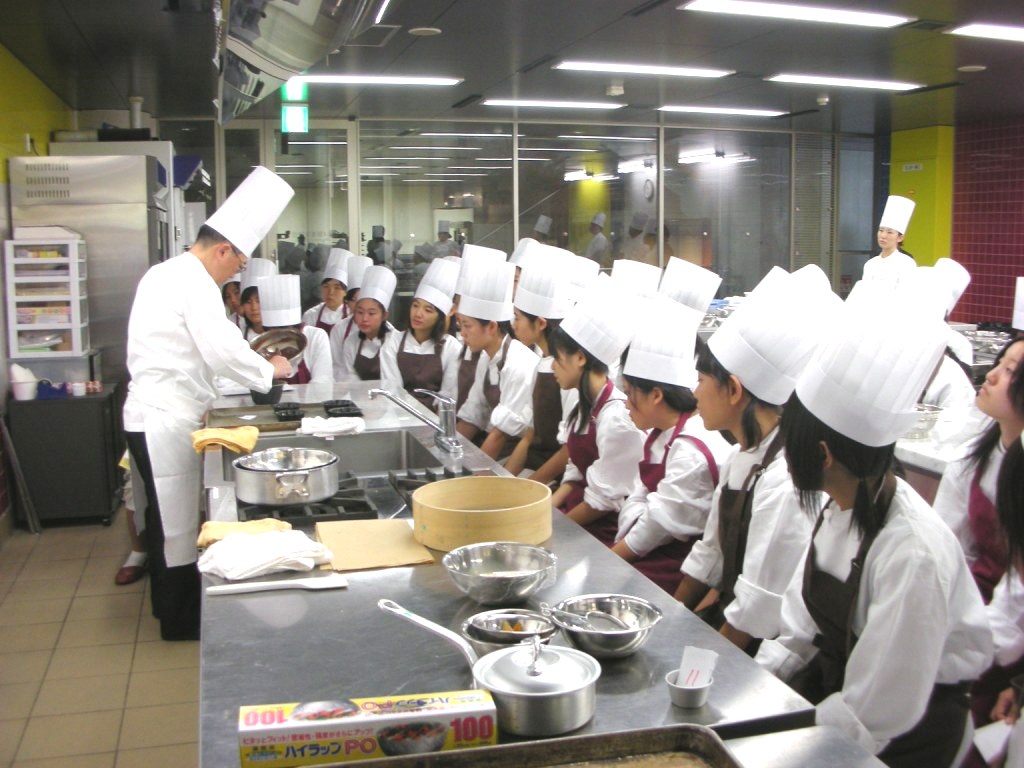 中学生のパティシエ教室を開きました てつ校長のひとり言