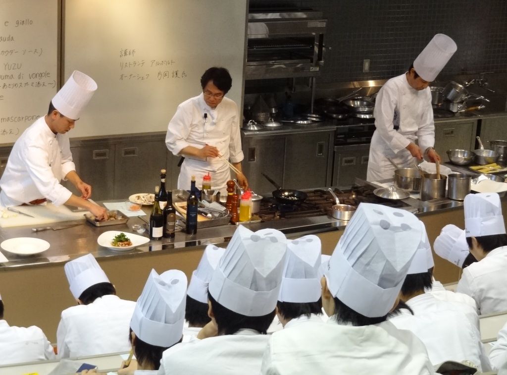 特別講師ぞくぞく来校 てつ校長のひとり言