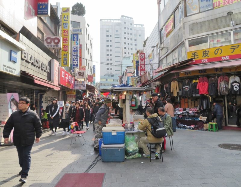 韓国出張 11 南大門市場のタチウオ横町でランチ てつ校長のひとり言 韓国出張 11 南大門市場のタチウオ横町でランチ てつ校長のひとり言