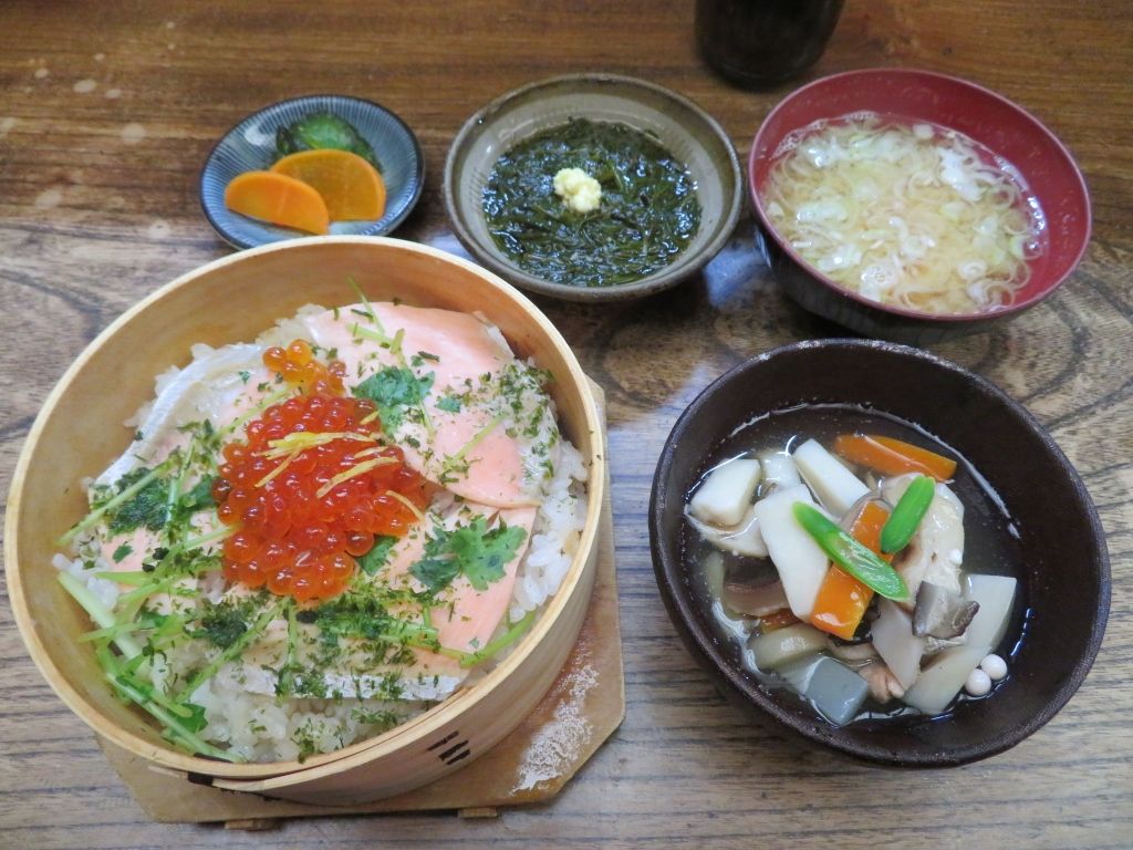 新潟出張 1 田舎家でわっぱ飯 てつ校長のひとり言 新潟出張 1 田舎家でわっぱ飯 てつ校長のひとり言