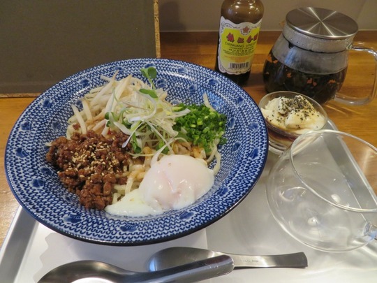 あおいくま で孤独のランチ てつ校長のひとり言