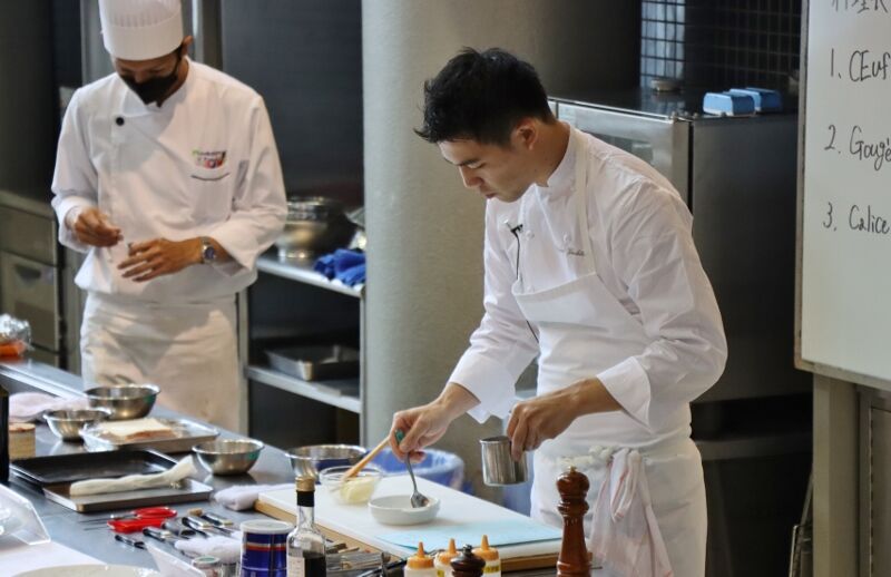 パリのミシュラン3星レストランの卒業生シェフの授業 てつ校長のひとり言