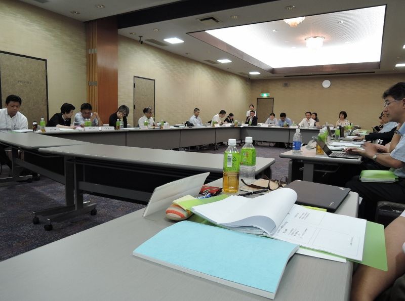 九州大学箱崎キャンパスの学食で てつ校長のひとり言