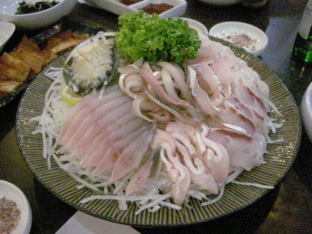 韓国の珍味 ホンオ エイ をいただきました てつ校長のひとり言