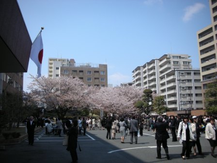 中村学園大学の入学式に出席しました てつ校長のひとり言