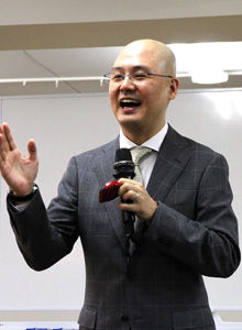 高村幸治氏