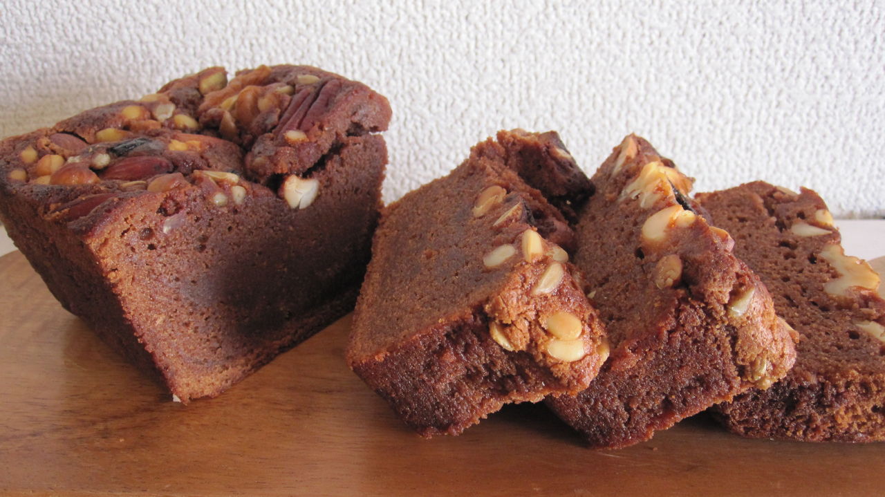 紅茶に合うお菓子作り ナッツたっぷりのガトーショコラ Cafe Lusikka おうちで作るゆるカフェごはんレシピ 紅茶に合うお菓子作り ナッツたっぷりのガトーショコラ Cafe Lusikka おうちで作るゆるカフェごはんレシピ