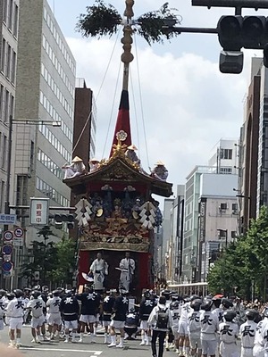 DEECBAC5-BD4D-4D55-8D3A-CCEA9E28AB18