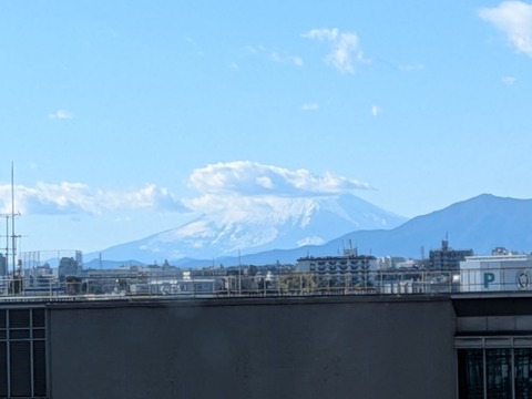 PXL_20260103_041802118