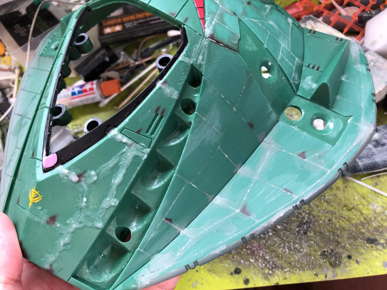 MIAビグロ製作記その2 スジボリを埋めよういや埋めない : 戦争の子犬たち