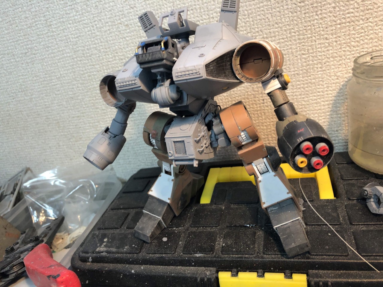ダッガ―製作記その8 右手から始めて残り全部 : 戦争の子犬たち