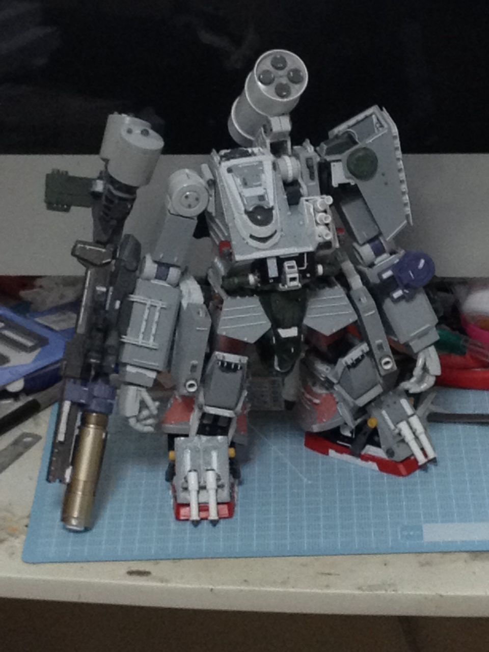 1/48アイアンフット製作記その24（スクラッチ）サフ前 : 戦争の子犬たち