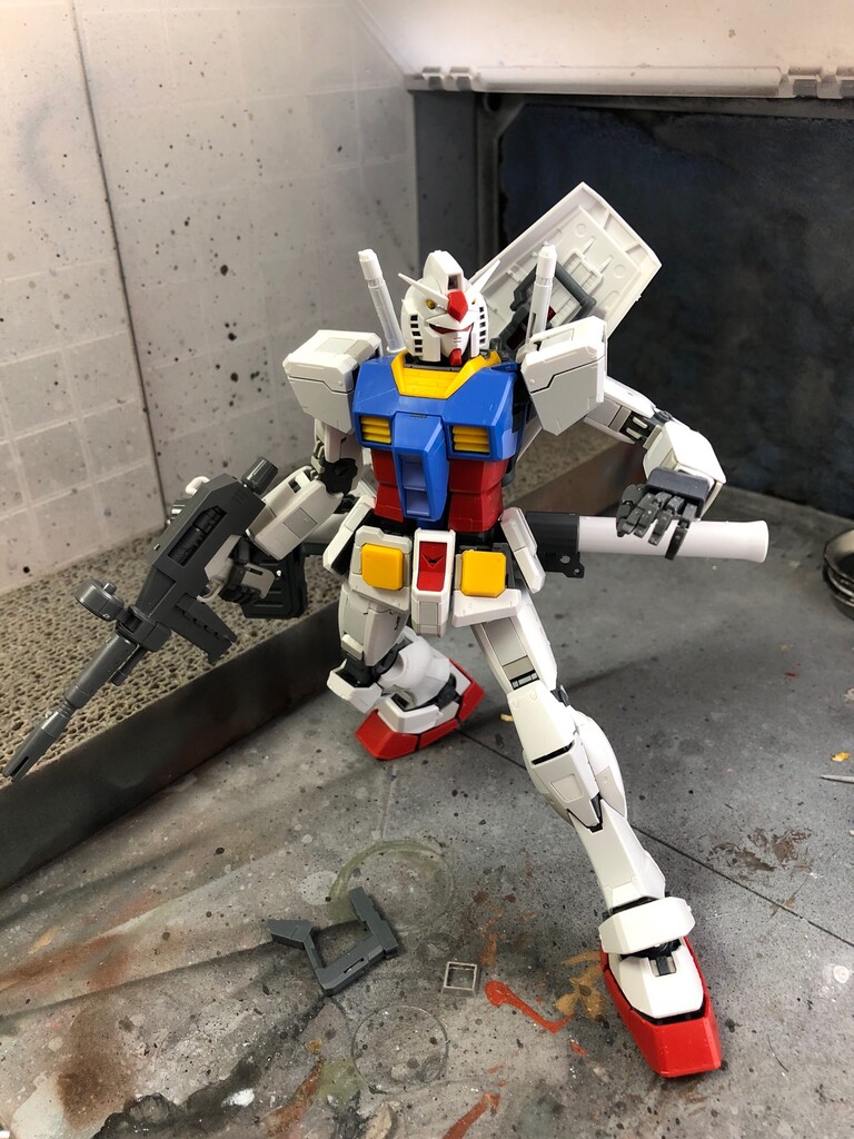 MGガンダム3.0製作記その1 素組み : 戦争の子犬たち