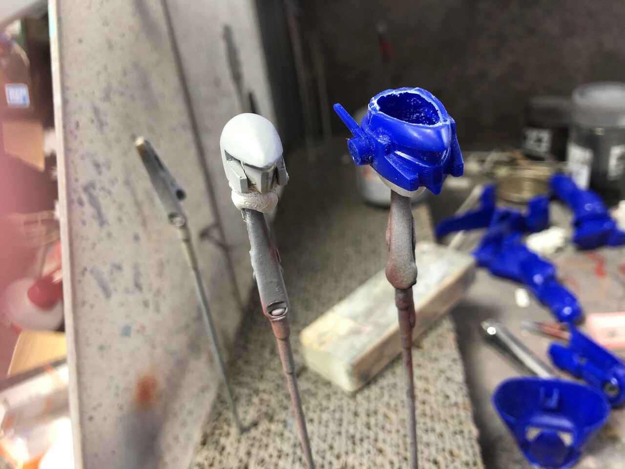 1/144ファルゲン製作記その1 上半身と頭の改修 : 戦争の子犬たち