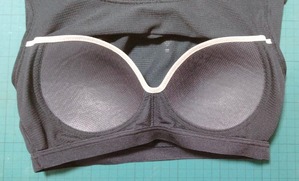 モンベル