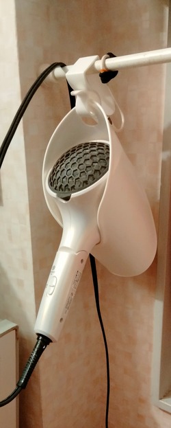 ドライヤーホルダー