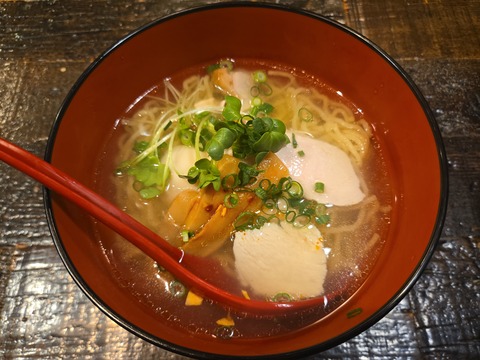 鳥塩ラーメン