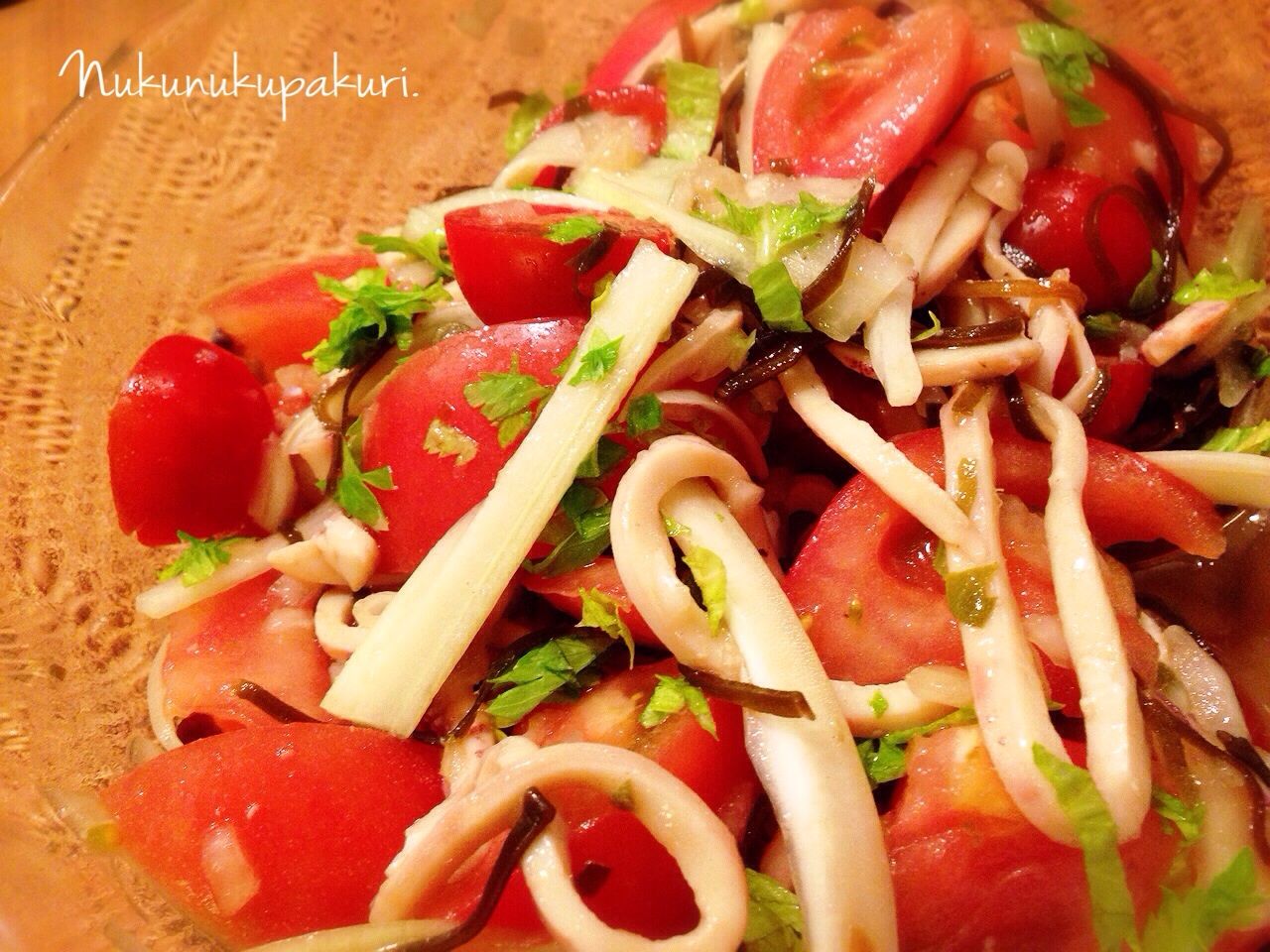 デパ地下的なサラダは 自宅で山盛りで参りましょう Vol 2 塩こんぶですっぱいサラダ ぬくぬくぱくり