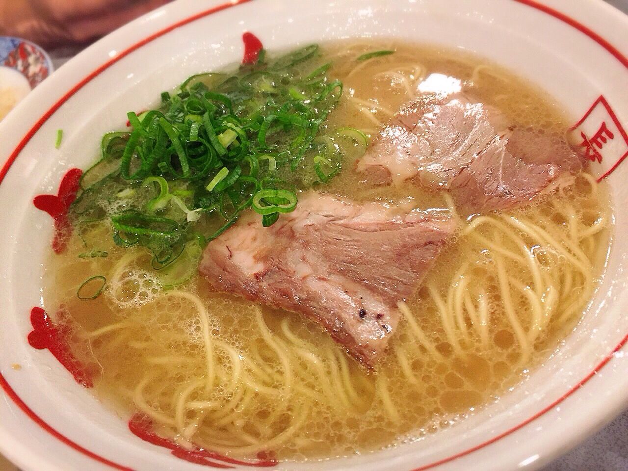 本場福岡のとんこつラーメン色々 屋台 長浜 中州 天神 長浜ナンバーワンなどなどぉ一晩の食い倒れ ドこってりド豚骨久留米ラーメン魁龍 ぬくぬくぱくり 本場福岡のとんこつラーメン色々 屋台 長浜 中州 天神 長浜ナンバーワンなどなどぉ一晩の食い倒れ ドこってりド豚骨久留米ラーメン魁龍 ぬくぬくぱくり