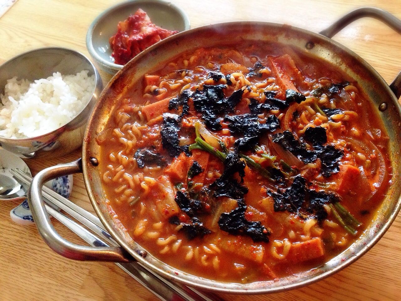 おひとりプデチゲ 部隊チゲ ぬくぬくぱくり