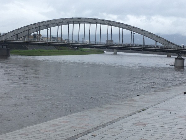 160BDFC7-76B3-4B4B-8139-6B52942D96C6