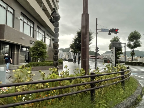 6468BB7C-372B-4C23-A3E7-425C718D30BC