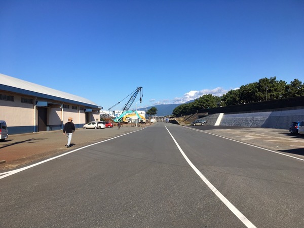 20B8313F-2602-4320-8300-431556B8A816