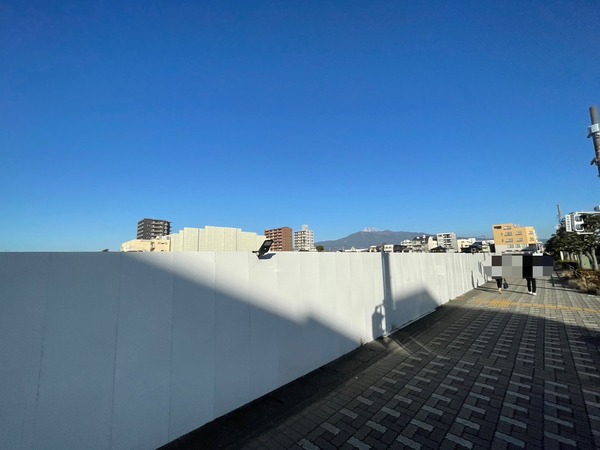 2FE87568-5A75-42FD-924A-ED22ED016094