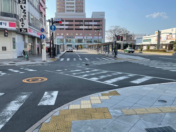 B74E42DA-F658-45F3-A778-67CBD598D48A