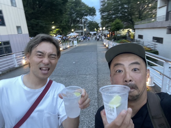 8078060C-4AFF-4FD0-88A8-5B2AD5FB42E9