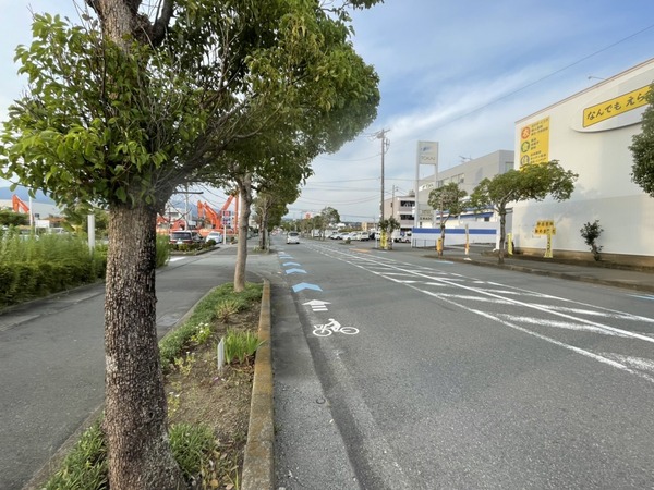 1D81EF5E-B9EC-4F8B-9E4C-8192D08B8CD9