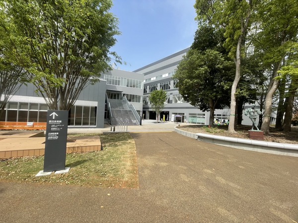 68B62242-5C25-4390-B8F0-43AE8BD89BF1