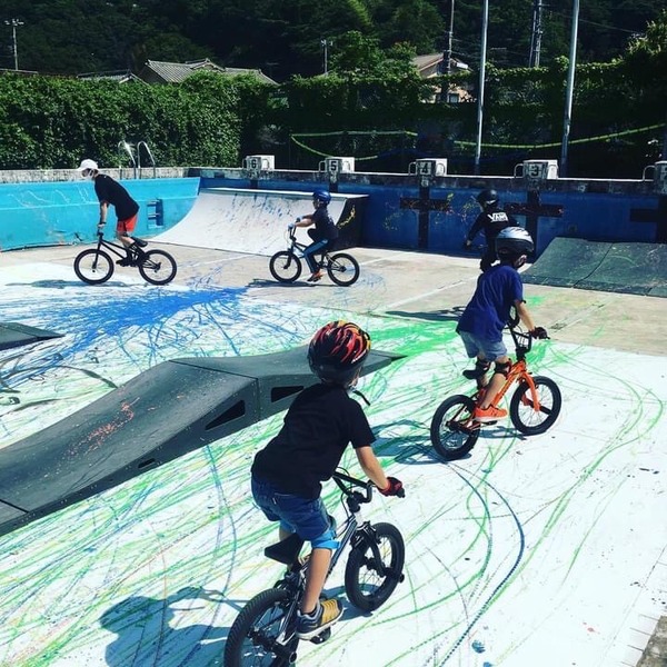 DA0B1359-B826-4F64-B53D-A01F657FF699