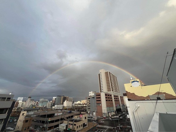 AECABF69-DC6C-464F-89F9-7E8C71FA02F3