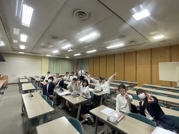 A2A37A48-F87A-42DC-BFDB-F2DAC8BA1269