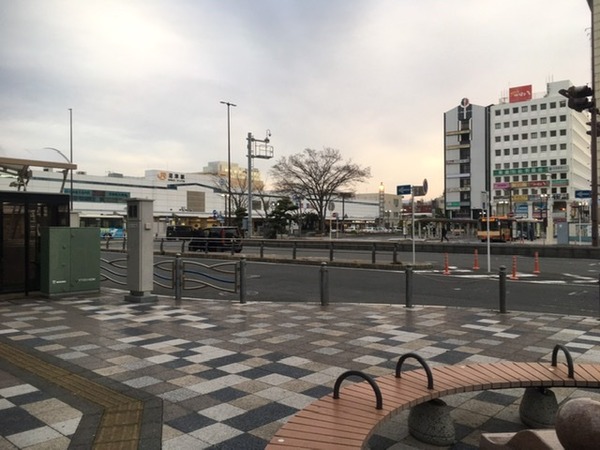 D947986E-CE17-4C06-81C5-85CED3FED139