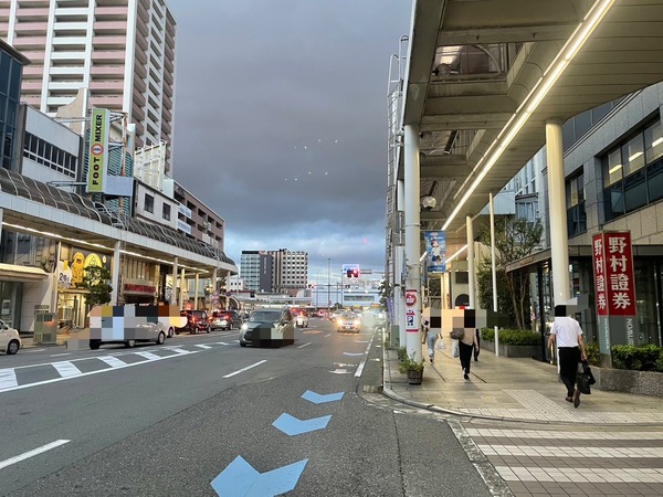 9EEEB1AB-FA27-42B6-9DAE-41DD1F9308FA