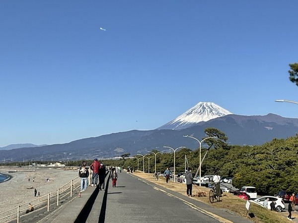 39827987-D75D-44B8-87D6-23F3CD700A67