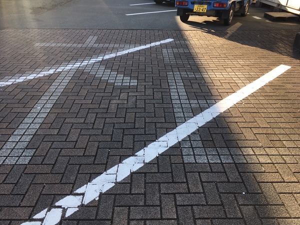 28BB3881-88A1-4E97-A524-89E12F0774EC