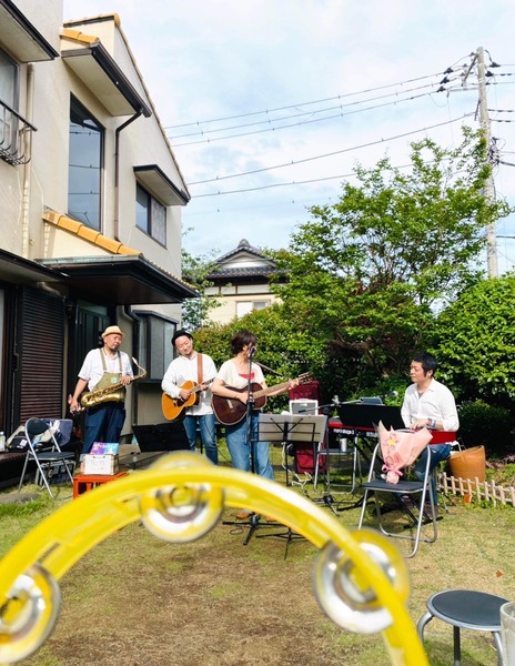 13428FF2-724B-4B3A-B9D6-5B5E8CAE3BC3