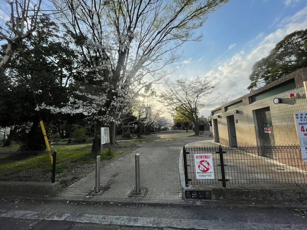 6AC441E7-0D71-4034-BCB2-88370827D79A