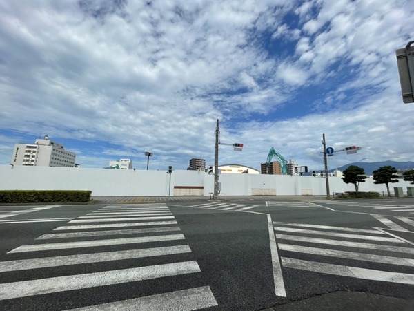 446CB390-4E69-4E44-B607-18354B751CA5