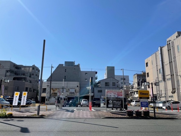 9B3EC5E0-E00E-4193-A80C-C7AE3256C32A