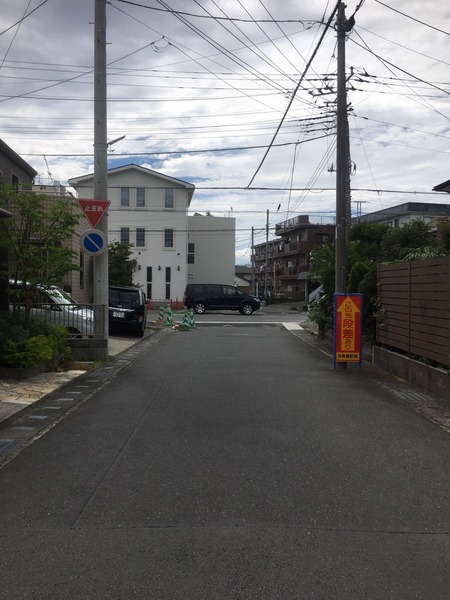 8ADC27BF-FB6C-4BC7-B1FC-BC4D21574475