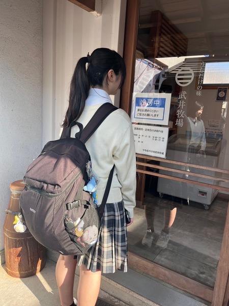 33D4B69D-12D0-4B87-A0F7-D9531F09E265