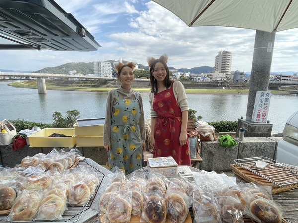 108D4E2D-3187-4663-9F33-A852BC322622