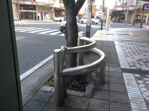 337BB4B9-40FE-4407-A89A-8E8BD7E4CCBA