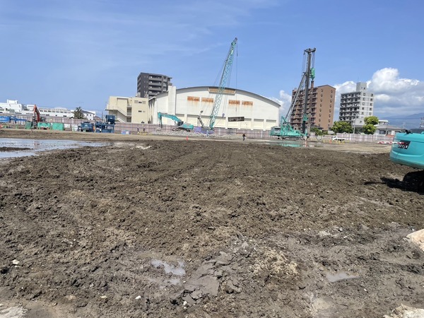 485C12F3-8013-472F-8D24-2E5CEED379DC