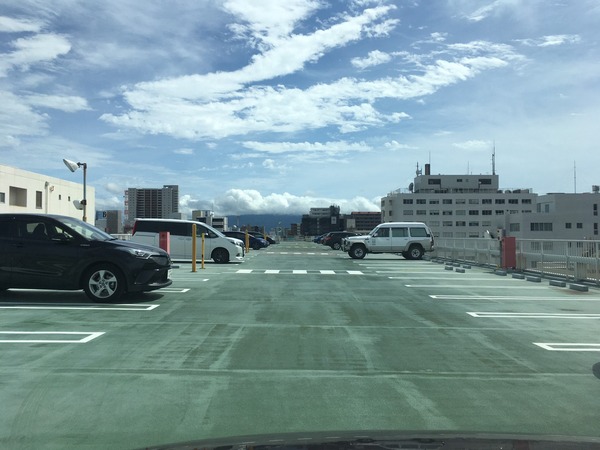 DB51A770-4F0C-4548-9396-30EEEEC0C133